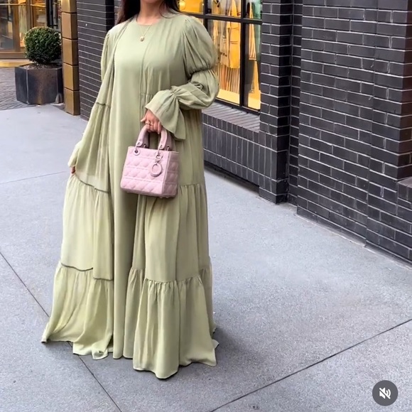 SOLD. Zahraa the label abaya /dress/gown - Picture 1 of 8